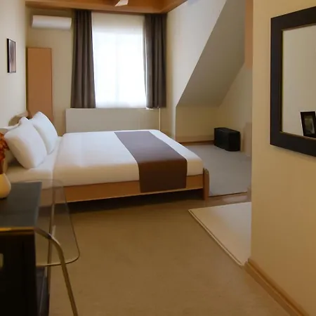 Topcider 2* بلغراد